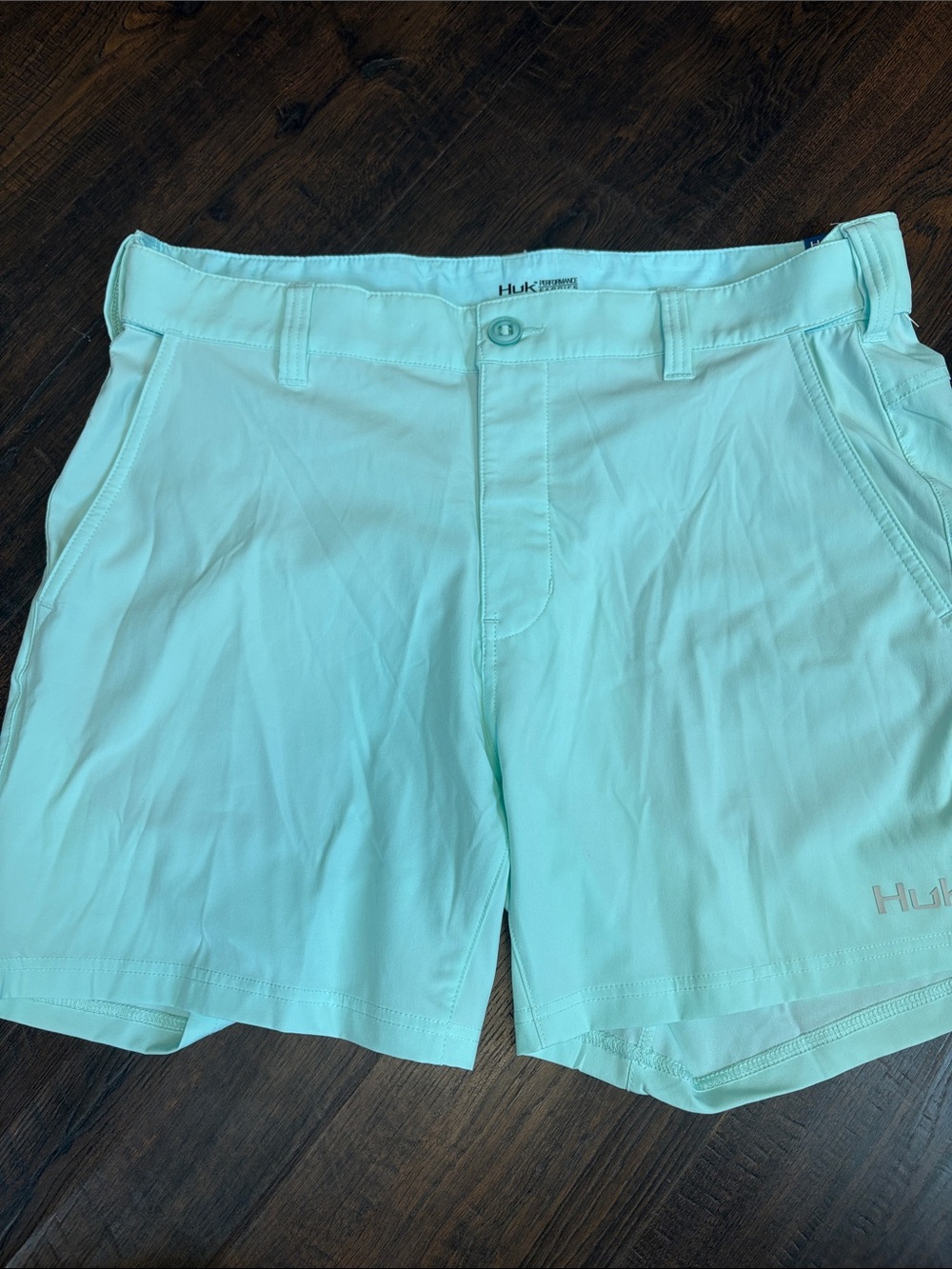 Huk NWT Lowcountry Short Men XL 6in Cargo Performance Fishing Shorts Green Aqua